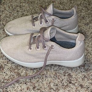 Allbirds cream size 7